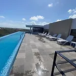 Infinity Pool Nature Tulum